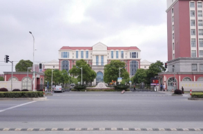 地板铺装重视细节 细枝末节需高度重视|华体会体育hth官方网站(图2) hth官网入口